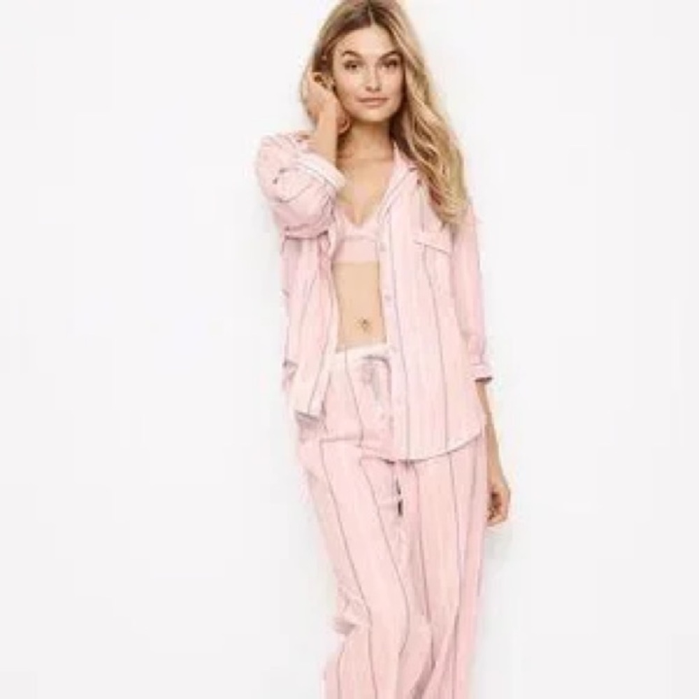 💕Victorias Secret Flannel Pajamas set- Size Small Long